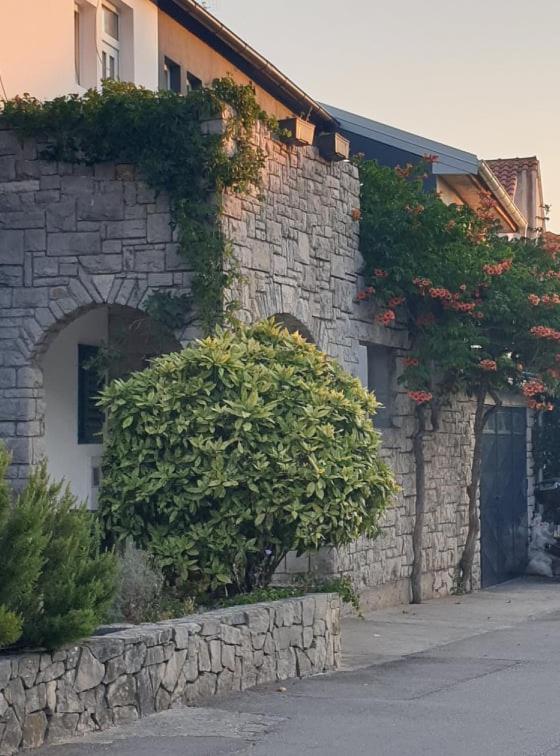 Apartman Pobuk Primošten Esterno foto