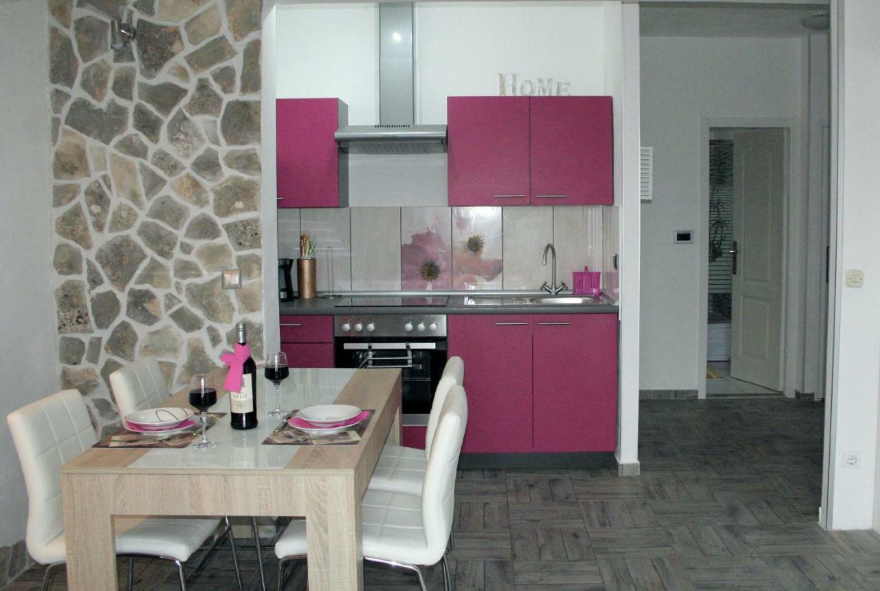 Apartman Pobuk Primošten Esterno foto